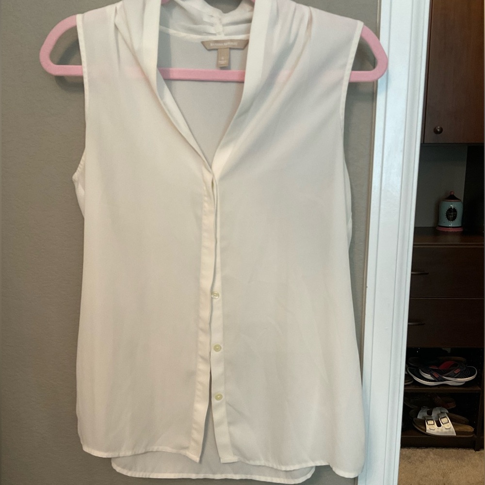 Banana Republic Sheer Cream Sleeveless Blouse Size 6 - Picture 1 of 7